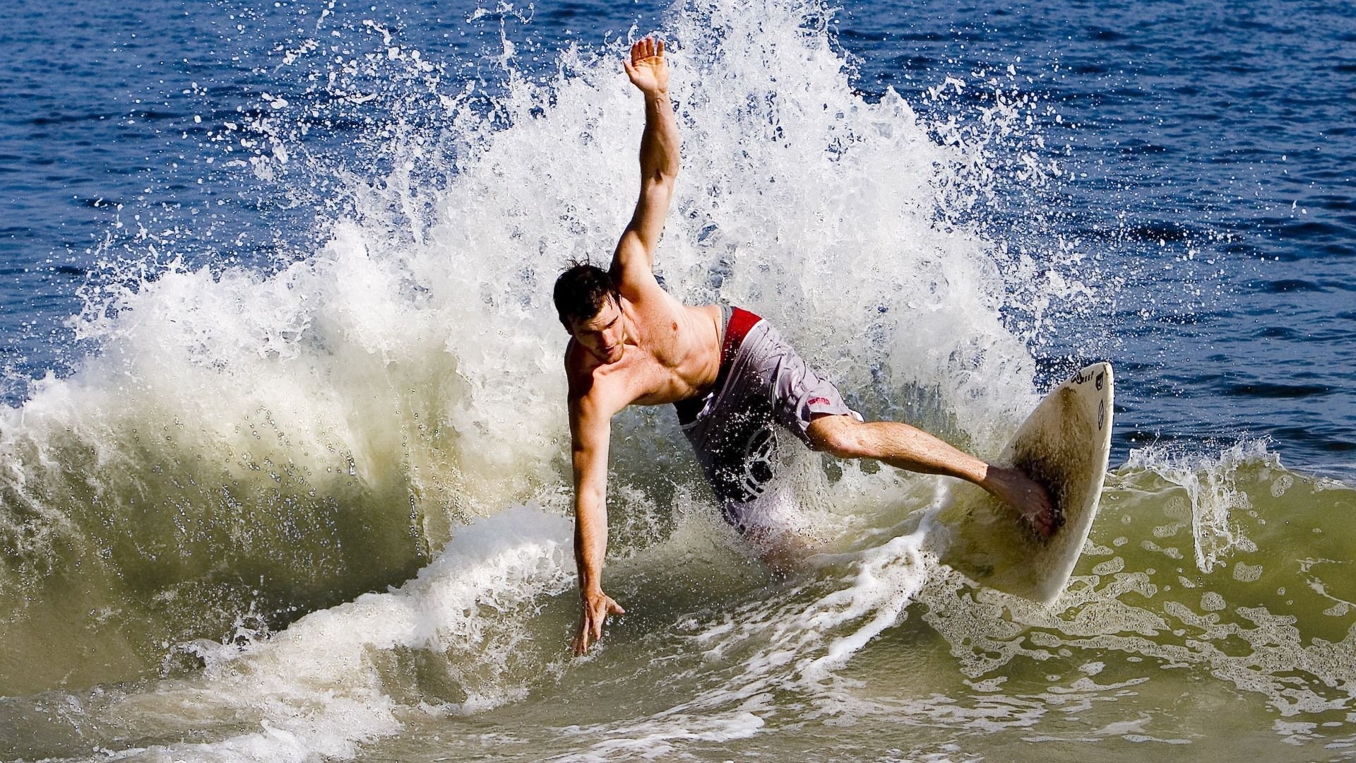 当传奇被改写,尼克斯单节风暴与武切维奇的抢七救赎